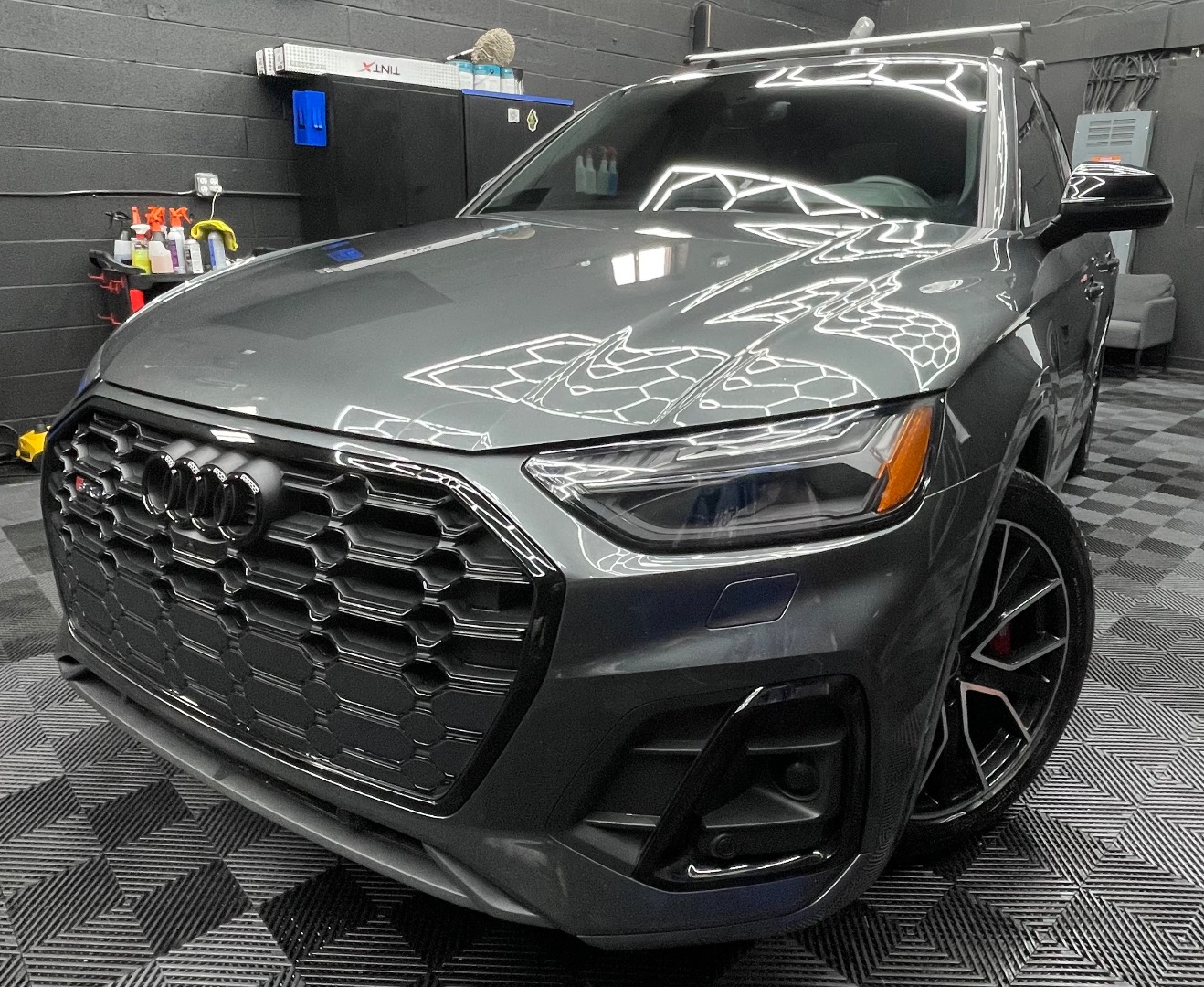 2021 Audi SQ5 Prestige's photo
