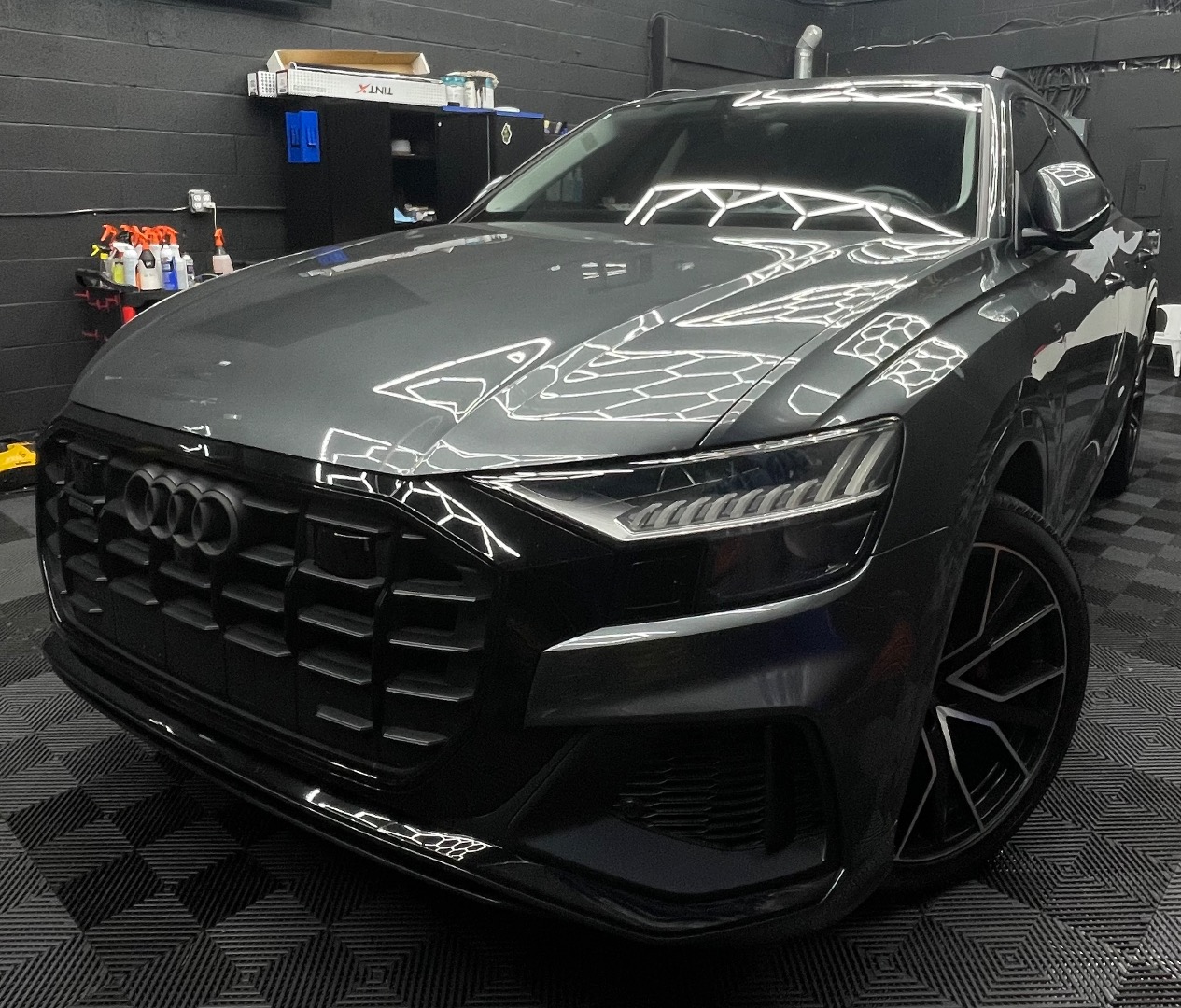 2019 Audi Q8 Prestige's photo