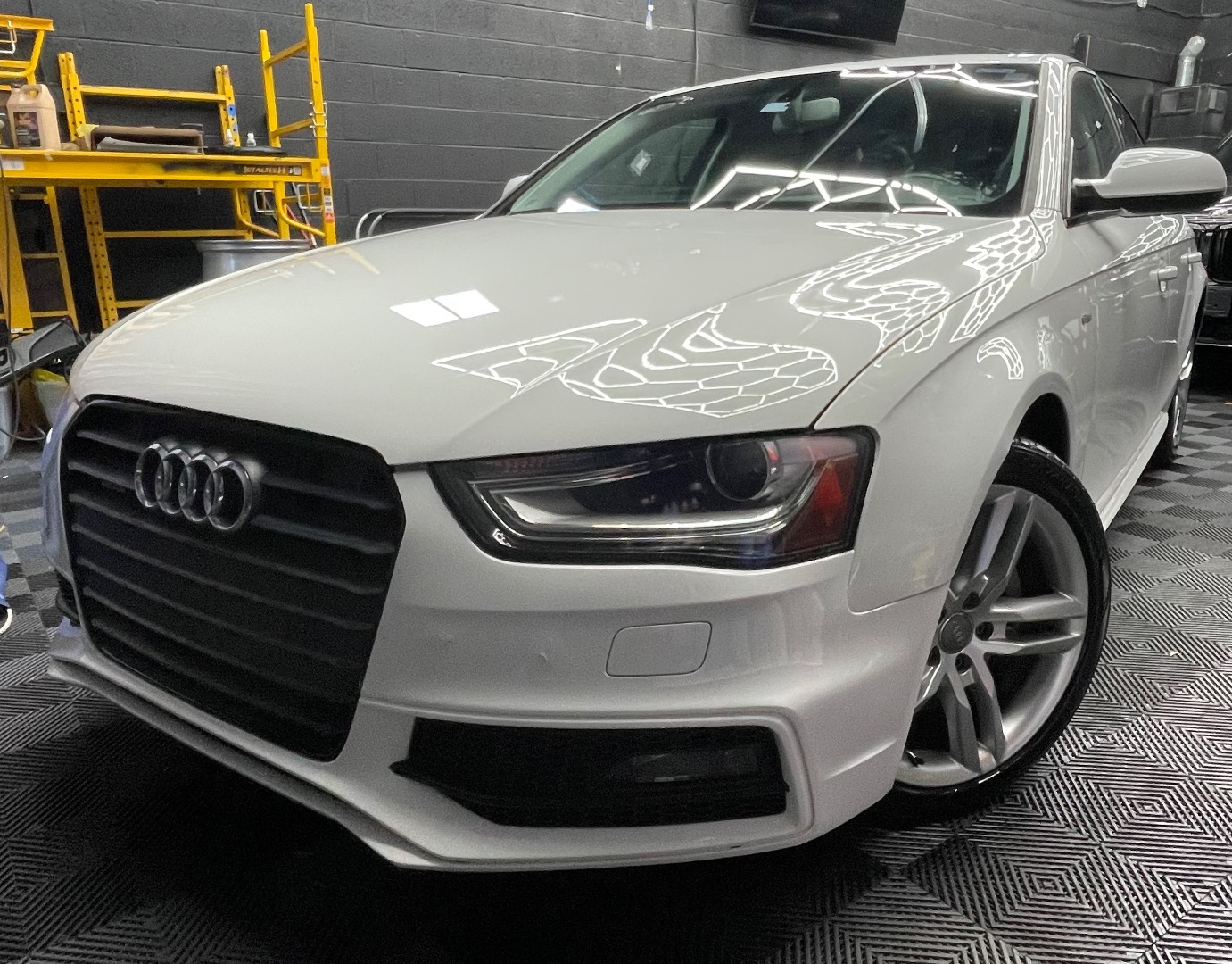 2016 Audi A4 Premium
