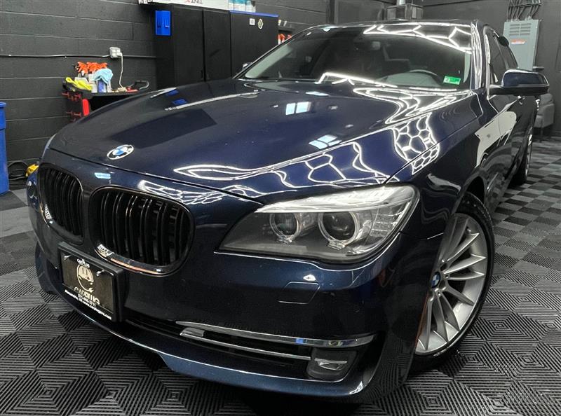 2013 BMW 7 SERIES 750i xDrive/ALPINA B7 xDrive