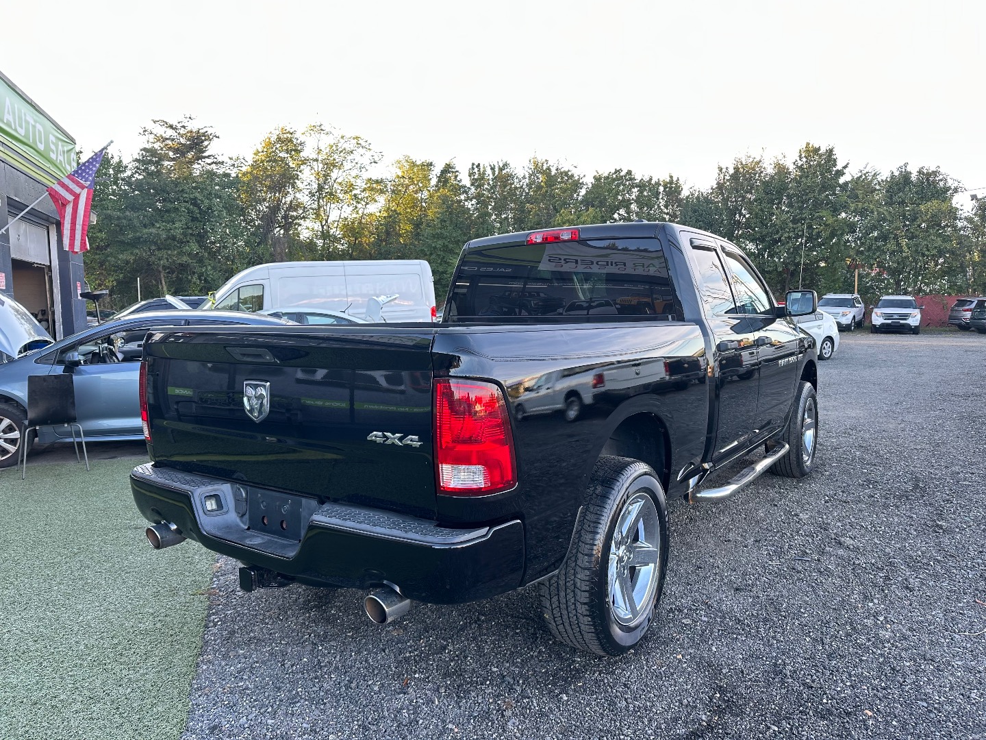 2012 Ram 1500 Express photo 2
