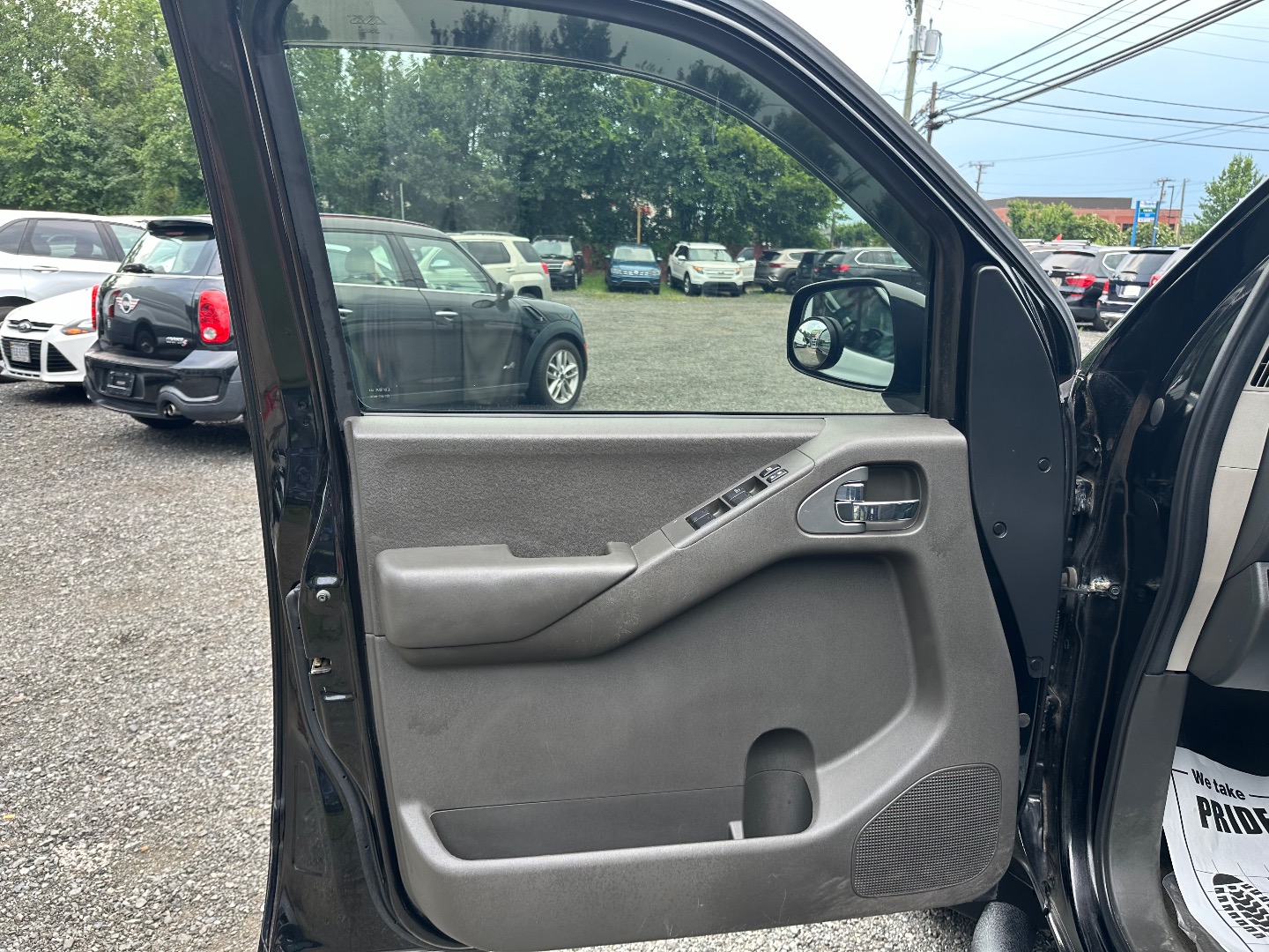 2013 Nissan Frontier PRO-4X photo 6
