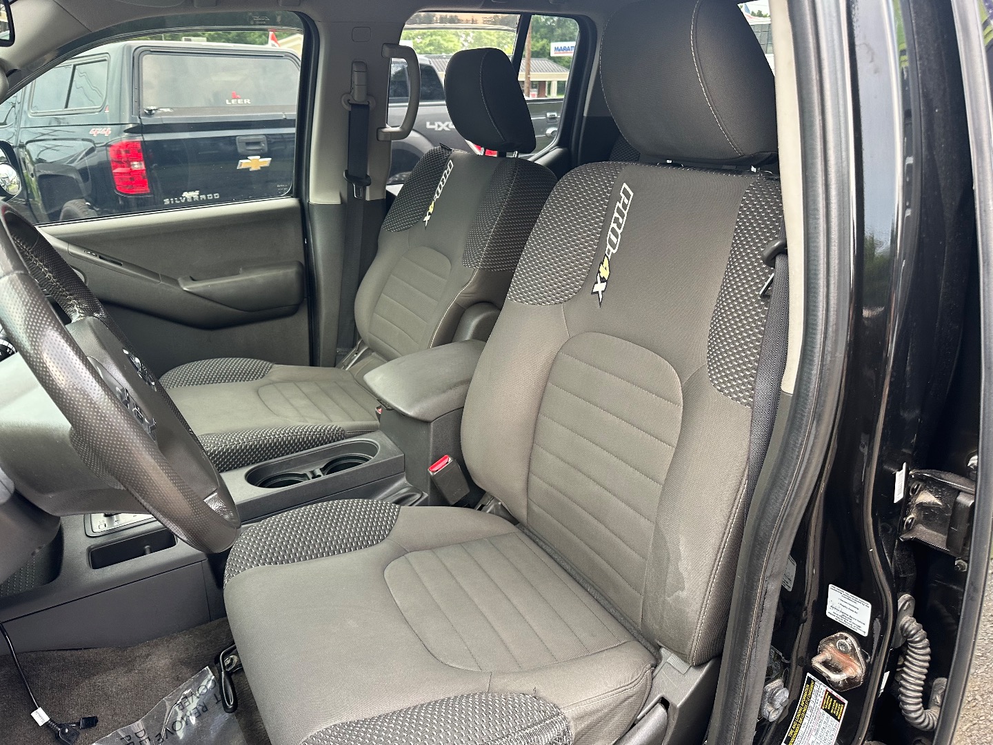 2013 Nissan Frontier PRO-4X photo 9