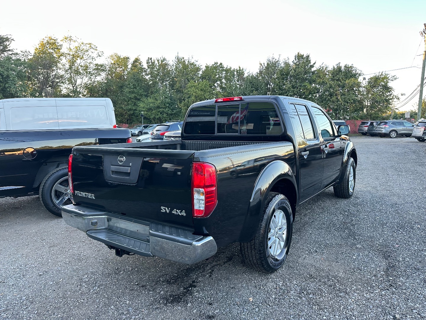 2016 Nissan Frontier SV photo 4
