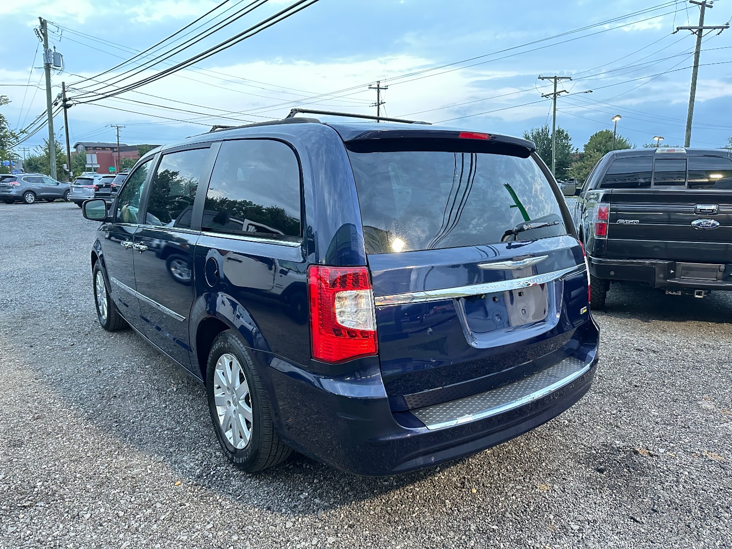 2015 Chrysler Town & Country Touring photo 7