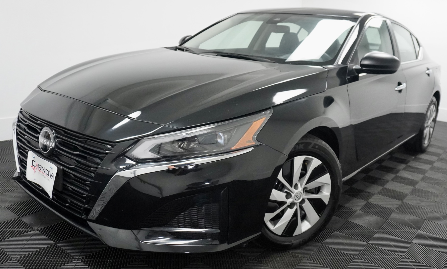 2024 Nissan Altima 2.5 S photo 3