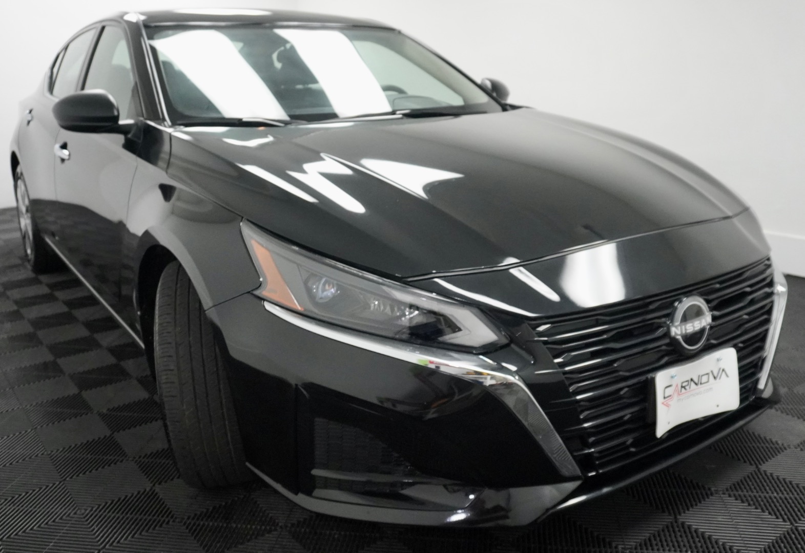 2024 Nissan Altima 2.5 S photo 8