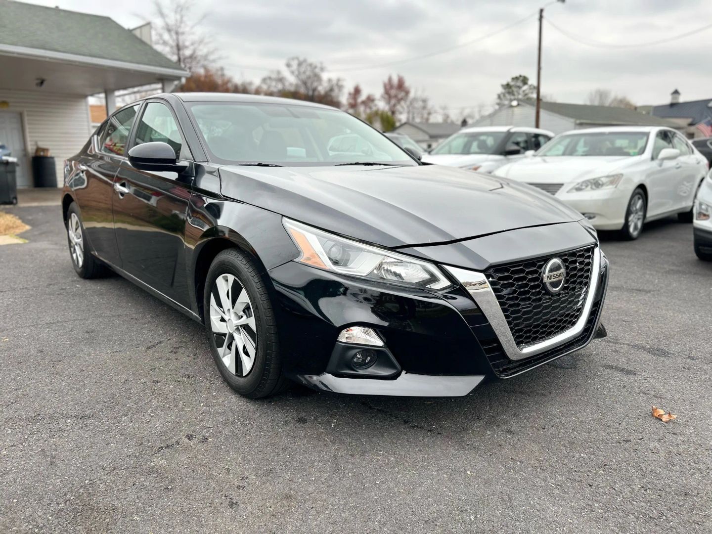 2019 Nissan Altima S's photo