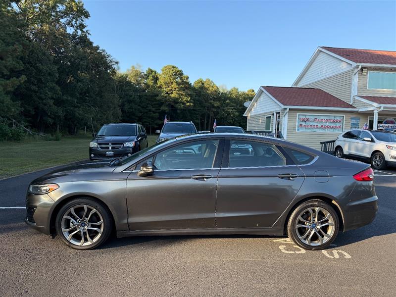 2020 Ford Fusion SEL photo 3
