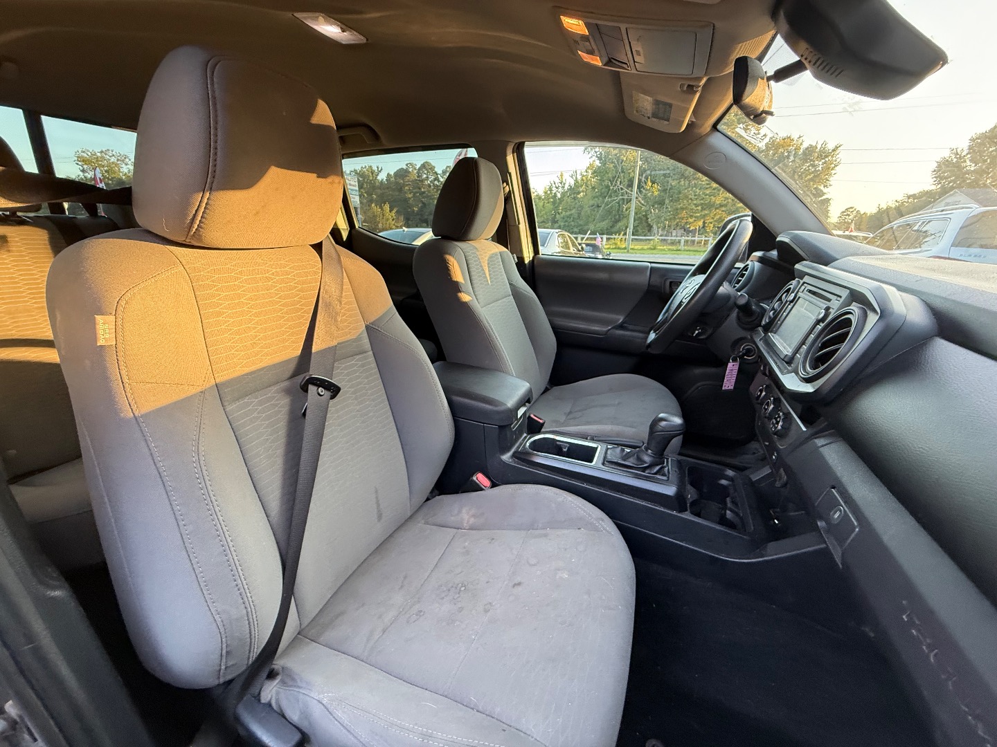 2018 Toyota Tacoma SR photo 13