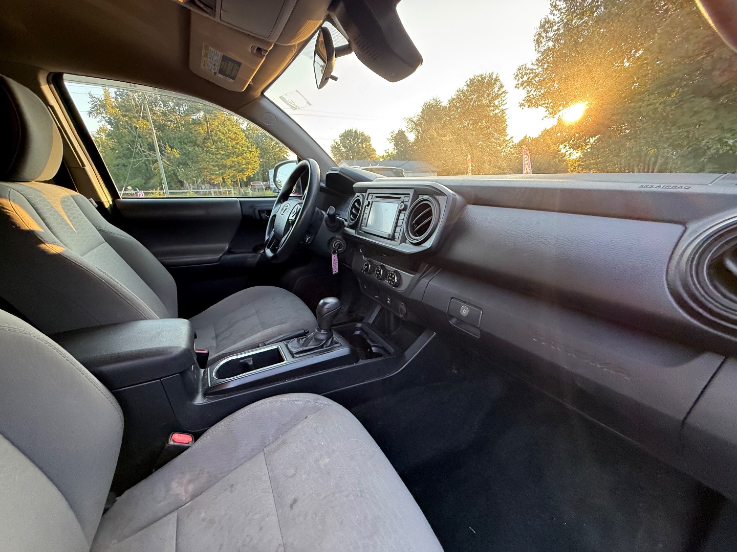 2018 Toyota Tacoma SR photo 14