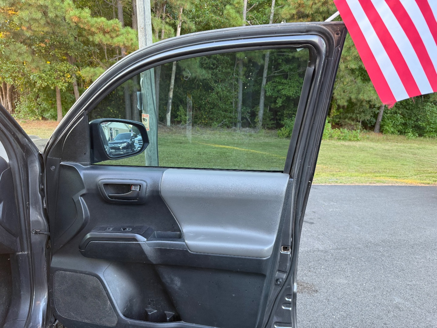 2018 Toyota Tacoma SR photo 15