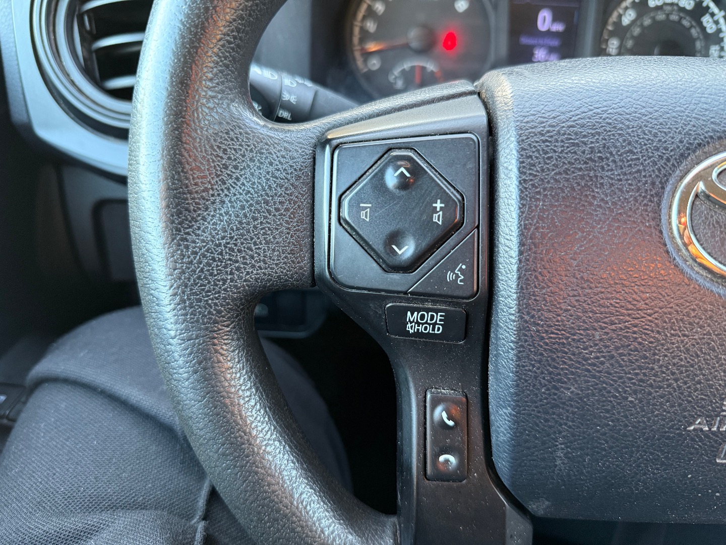 2018 Toyota Tacoma SR photo 25