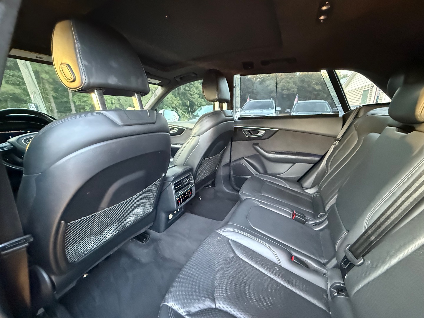 2019 Audi Q8 Prestige photo 18