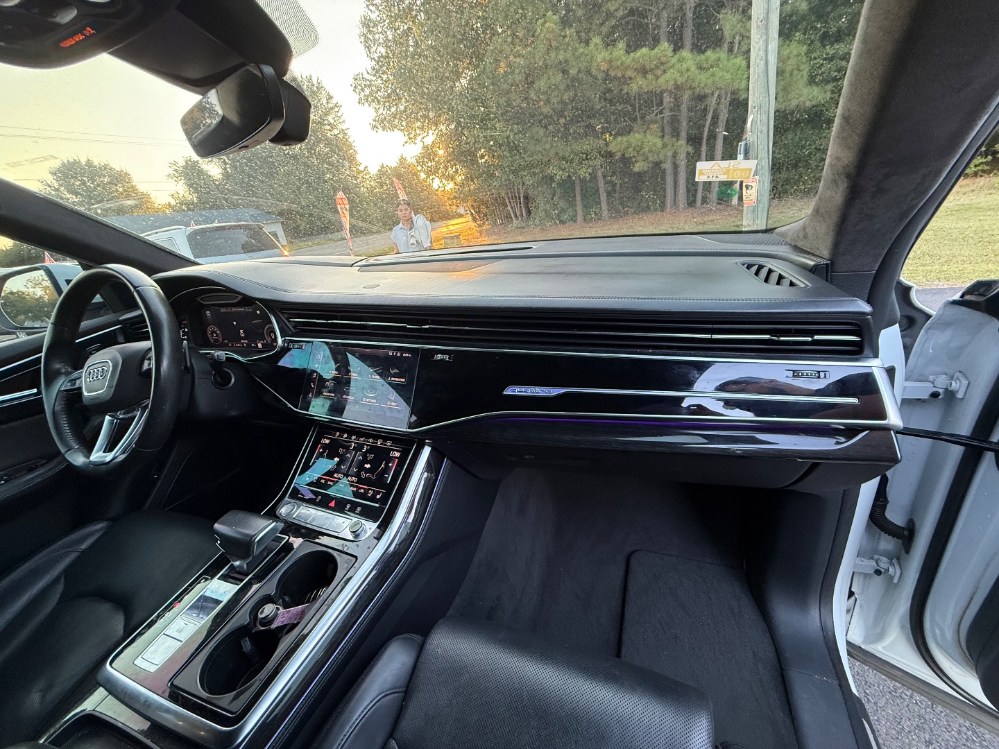2019 Audi Q8 Prestige photo 23