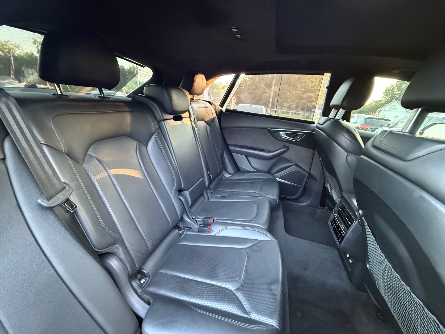 2019 Audi Q8 Prestige photo 26