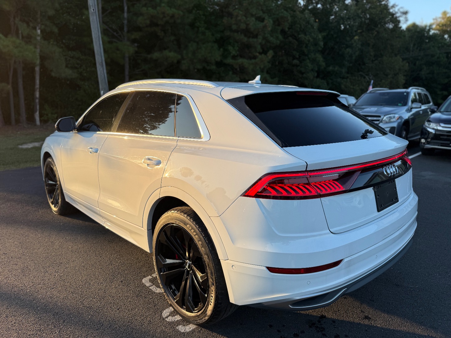2019 Audi Q8 Prestige photo 5