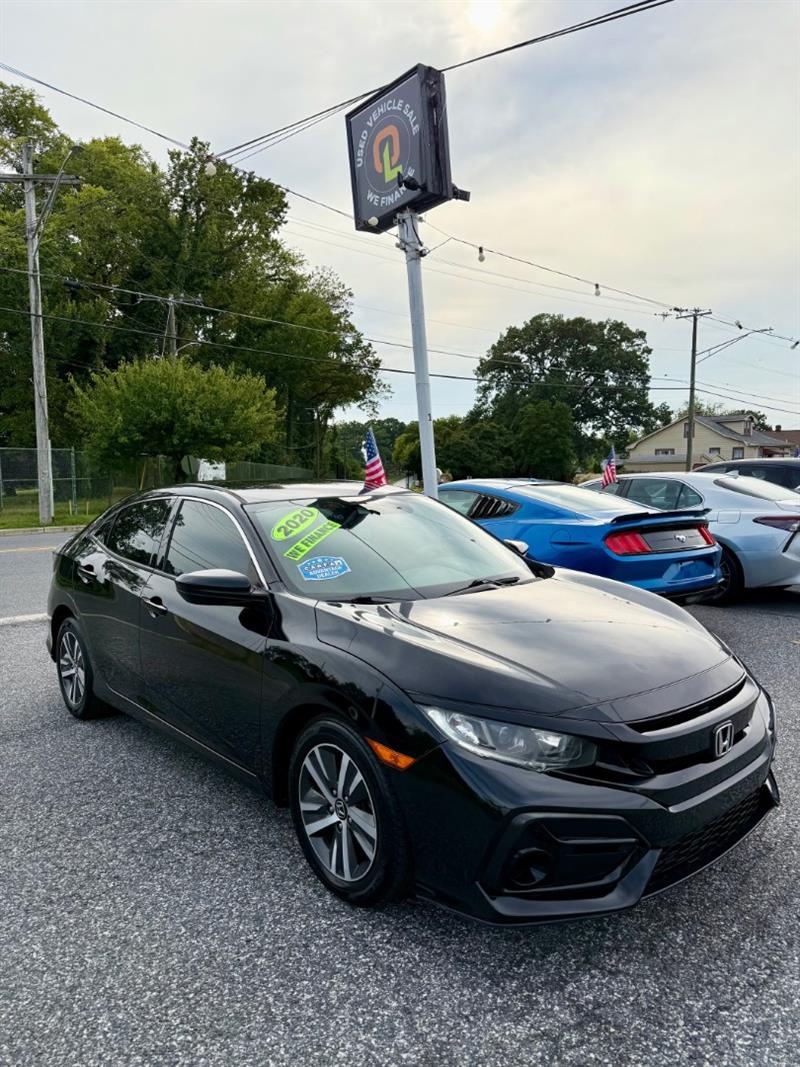 2020 Honda Civic Hatchback LX's photo