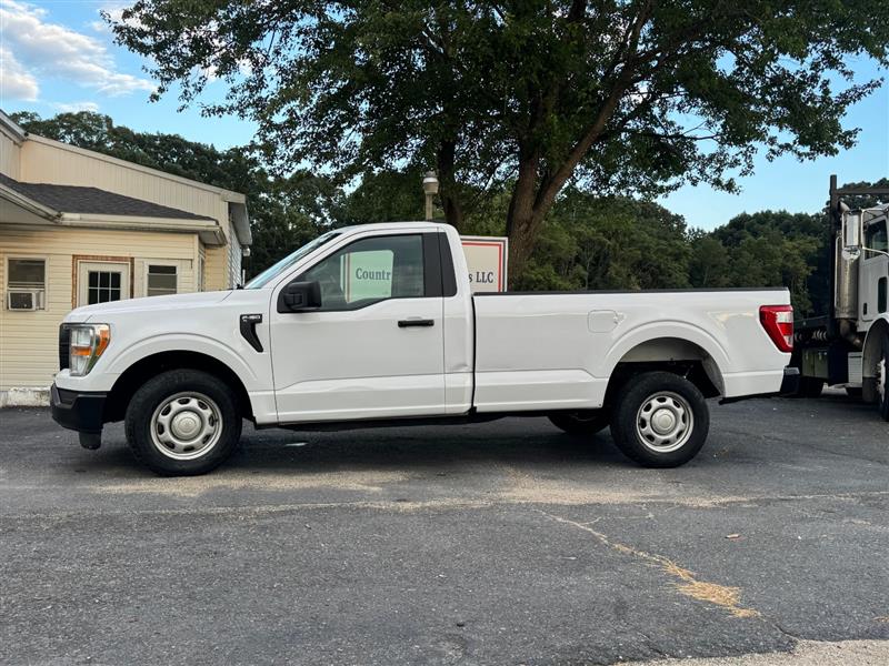 2021 Ford F-150 XL's photo