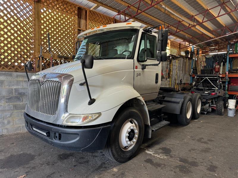 2005 INTERNATIONAL 8600 DAY CAB TRUCK TRACTOR 