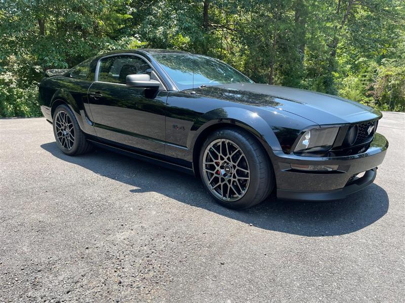 2005 FORD MUSTANG Deluxe/Premium