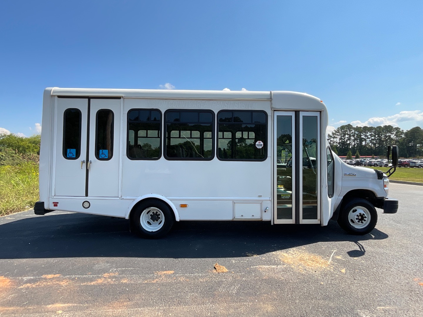 2019 Ford E-450 photo 5
