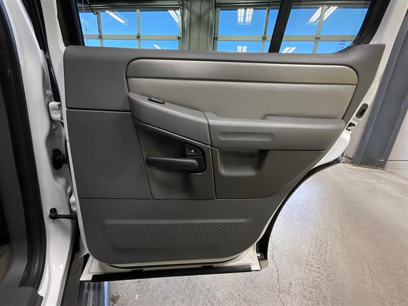 2004 FORD EXPLORER XLT