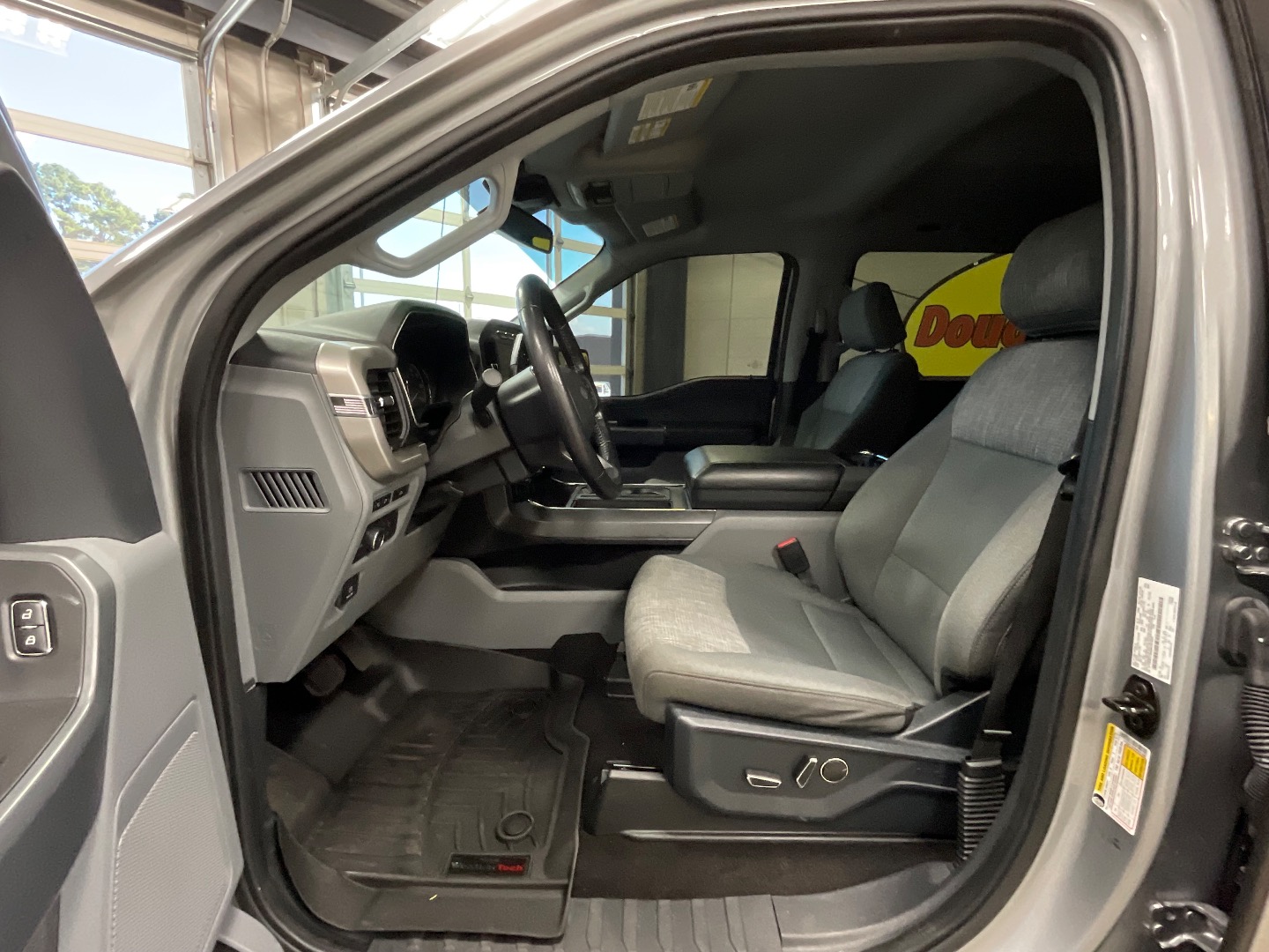 2021 Ford F-150 XLT photo 9