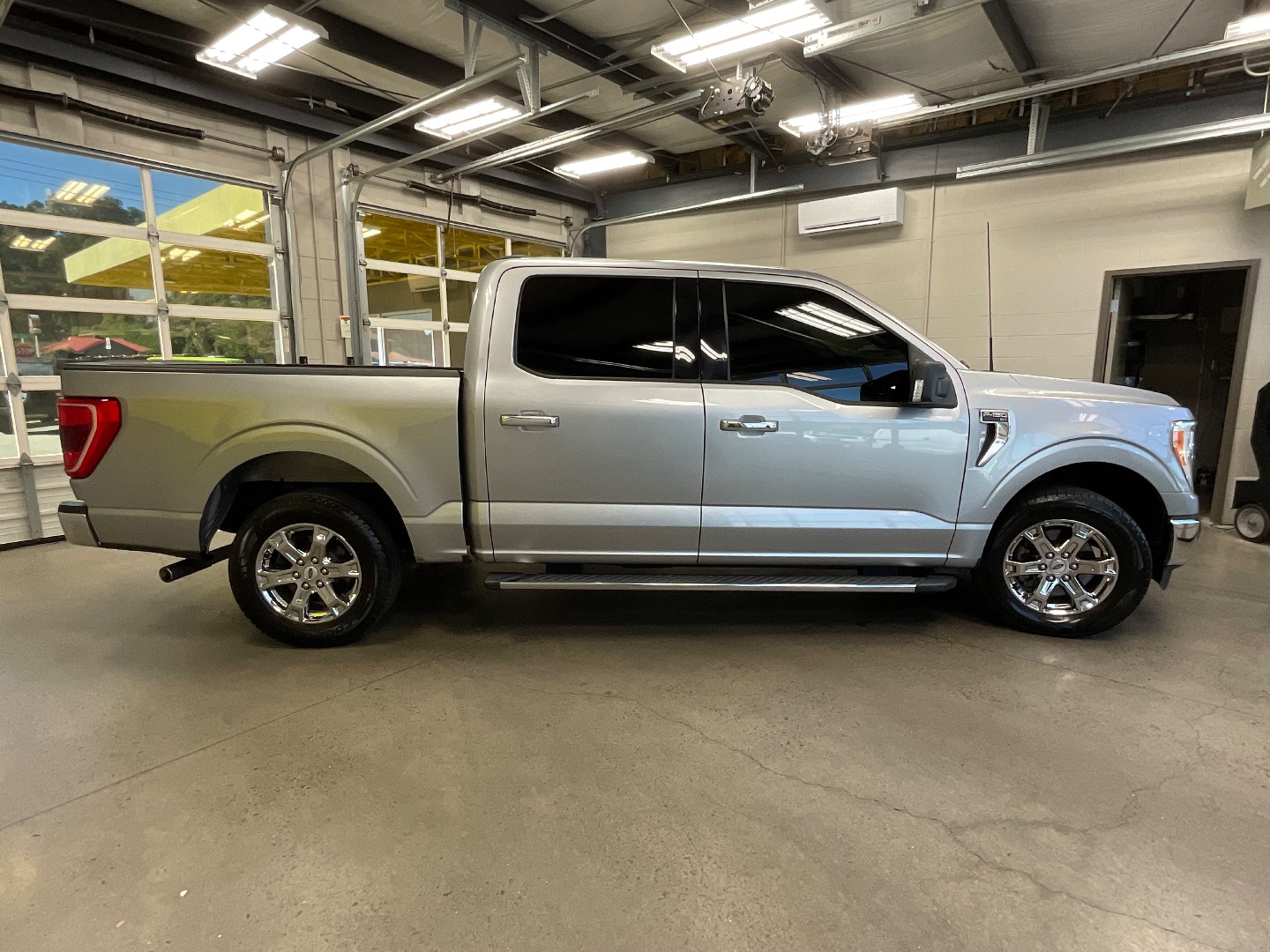 2021 Ford F-150 XLT photo 5