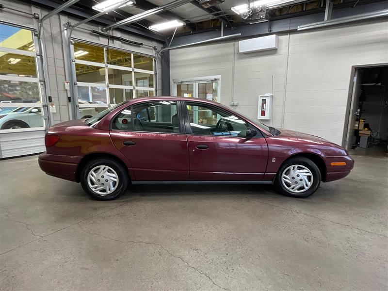 2002 SATURN SL 