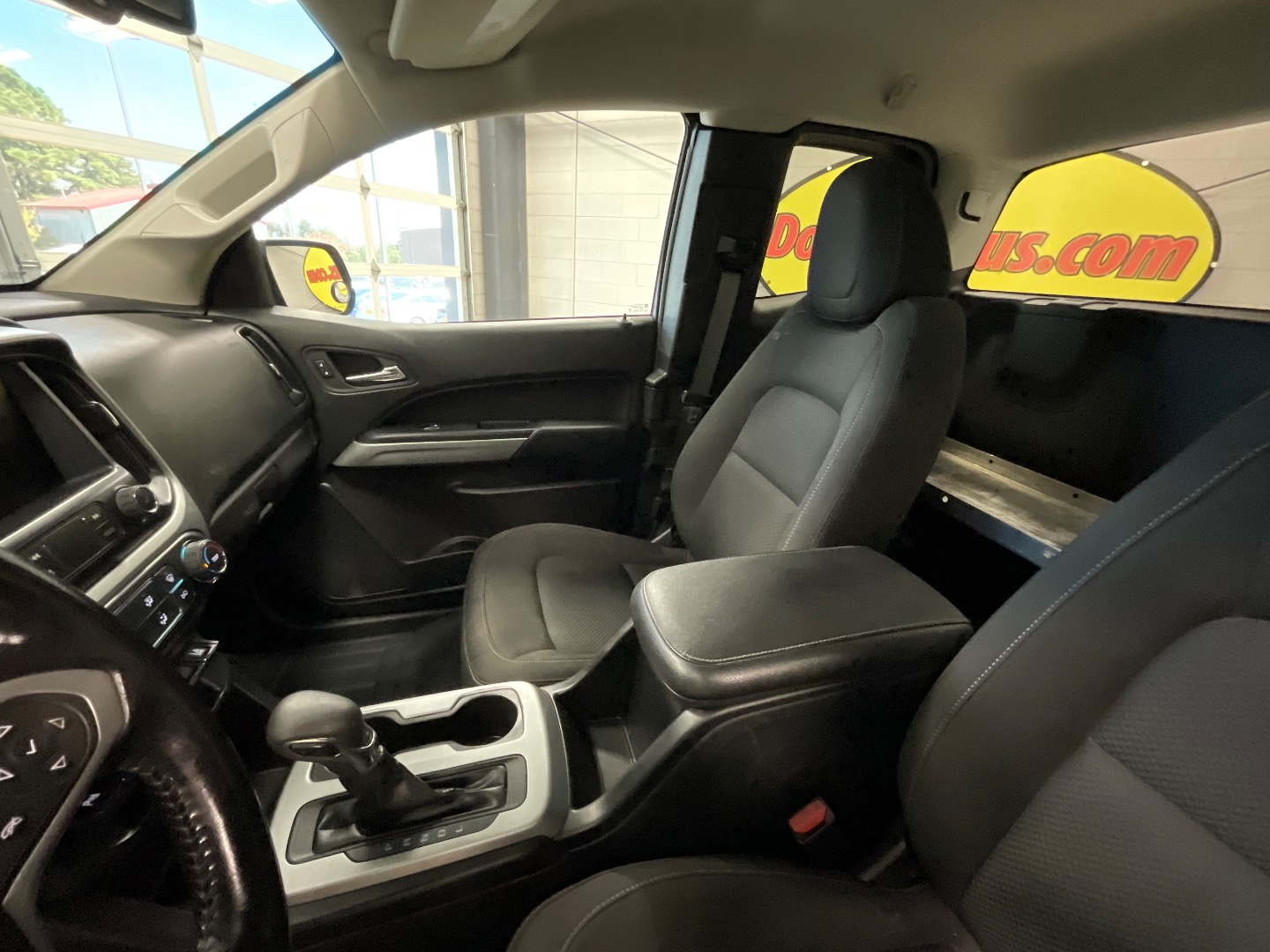 2022 Chevrolet Colorado LT photo 10