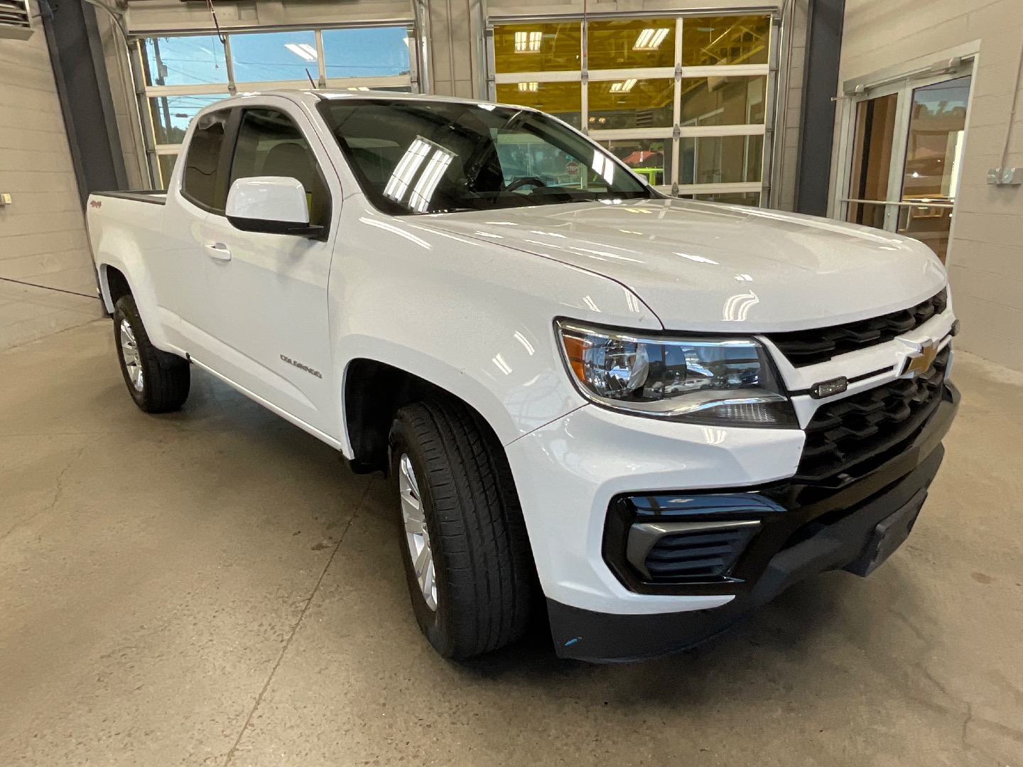 2022 Chevrolet Colorado LT photo 7