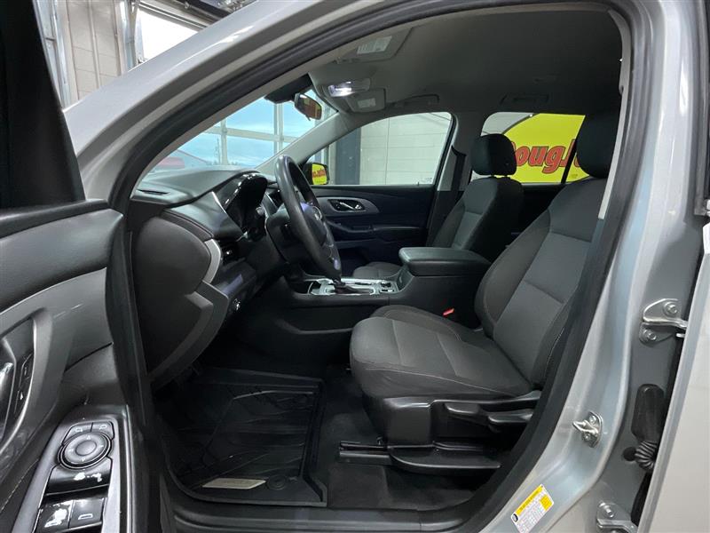 2019 CHEVROLET TRAVERSE LS