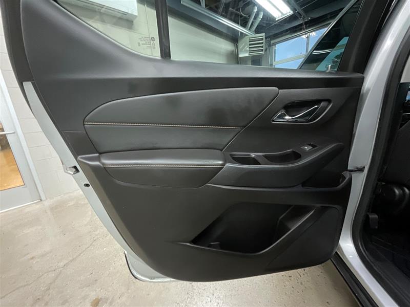 2019 CHEVROLET TRAVERSE LS