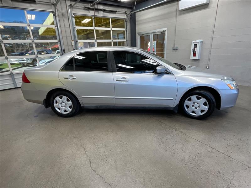 2007 HONDA ACCORD LX SEDAN
