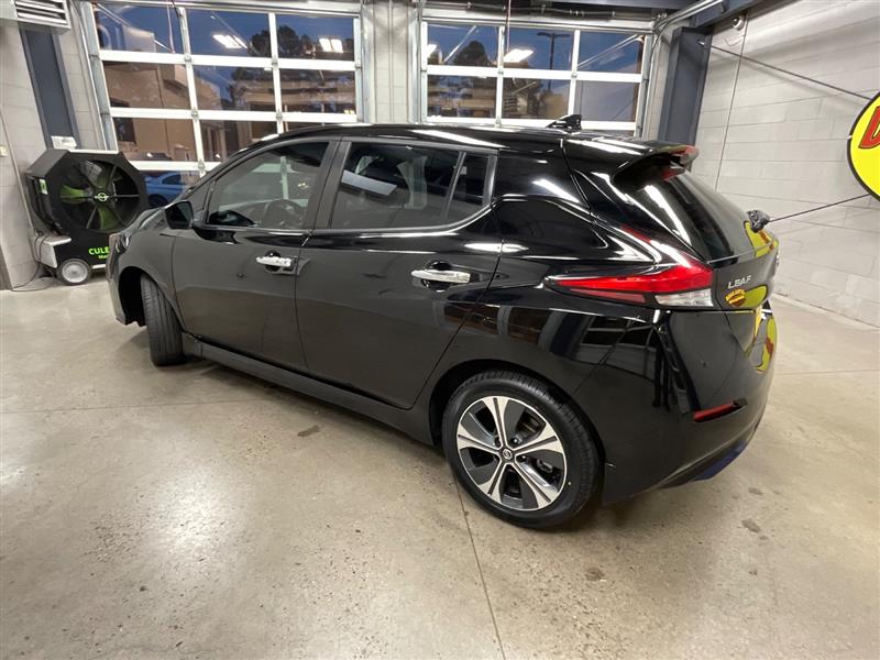 2020 NISSAN LEAF SV PLUS
