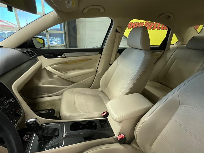 2013 VOLKSWAGEN PASSAT S