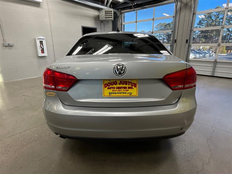 2013 VOLKSWAGEN PASSAT S