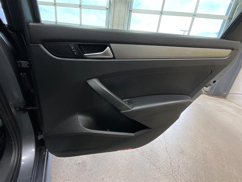 2014 VOLKSWAGEN PASSAT TDI SE