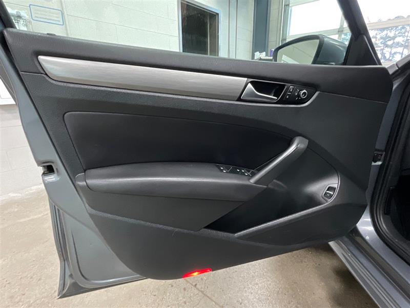 2014 VOLKSWAGEN PASSAT TDI SE