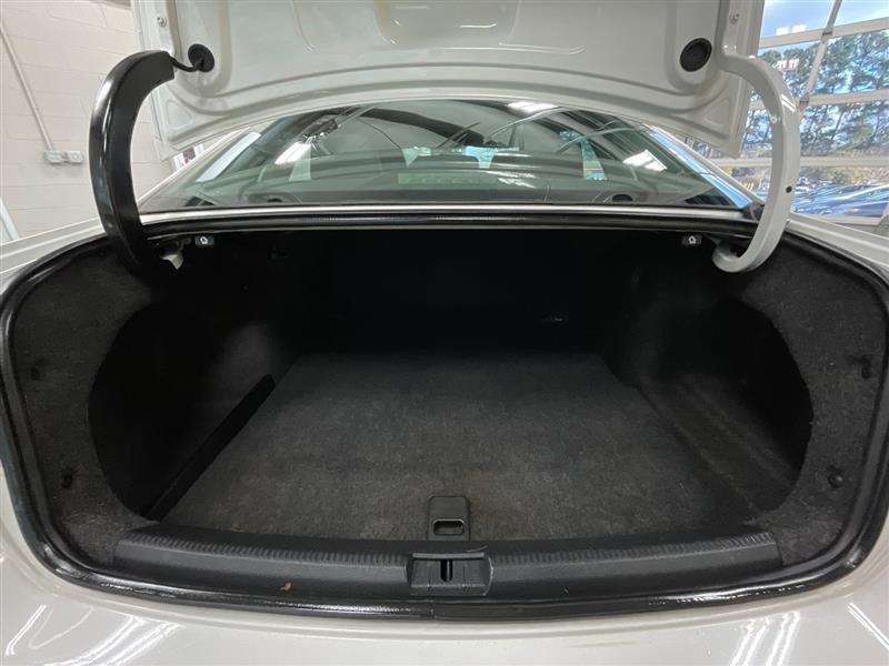 2012 VOLKSWAGEN PASSAT SE