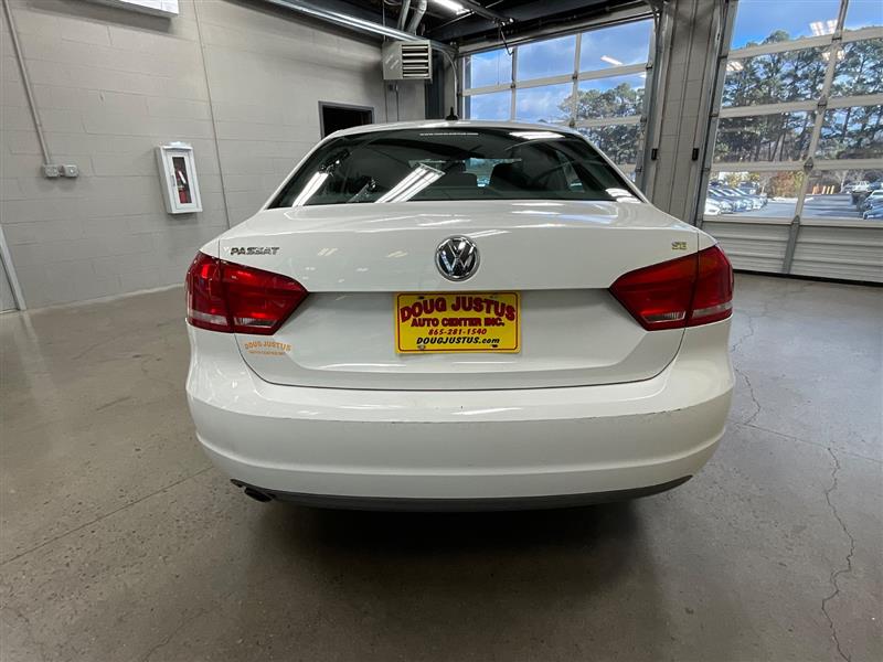 2012 VOLKSWAGEN PASSAT SE