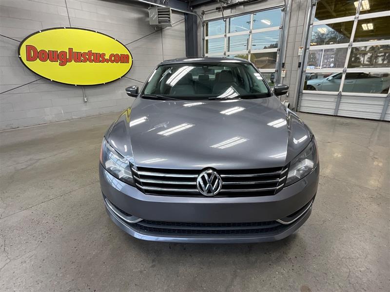 2015 VOLKSWAGEN PASSAT 2.0L TDI SE