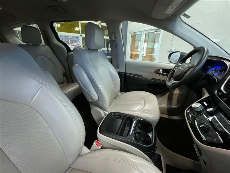 2021 CHRYSLER VOYAGER LXI