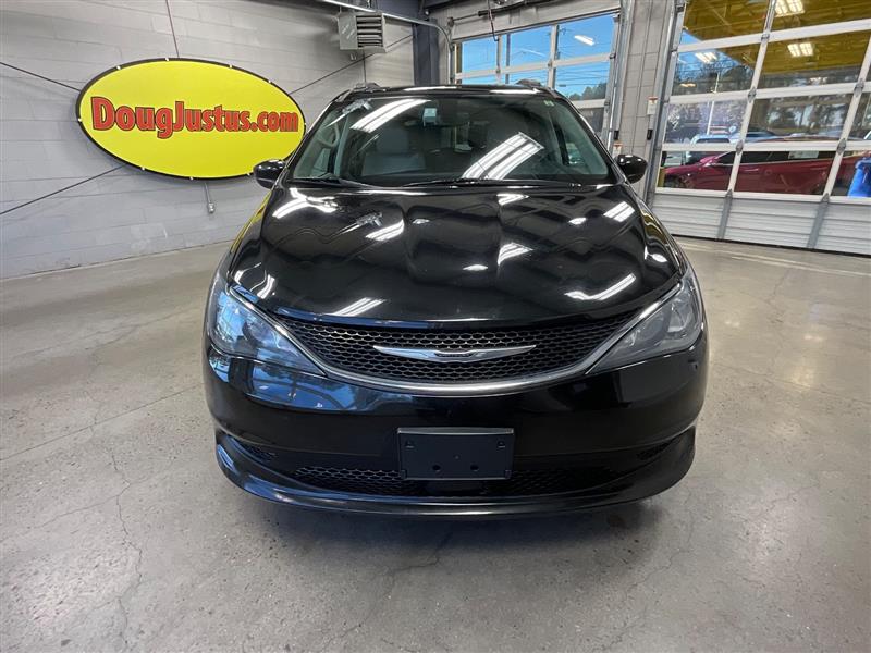 2021 CHRYSLER VOYAGER LXI