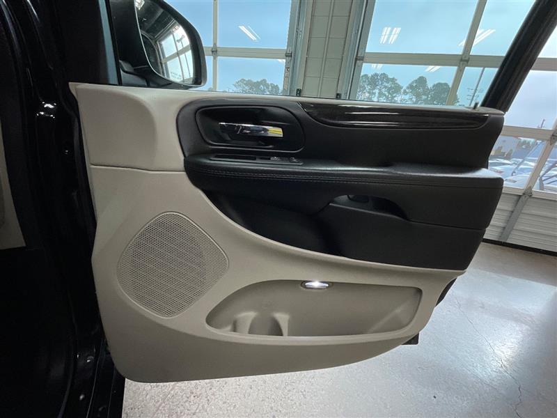 2018 DODGE GRAND CARAVAN SE