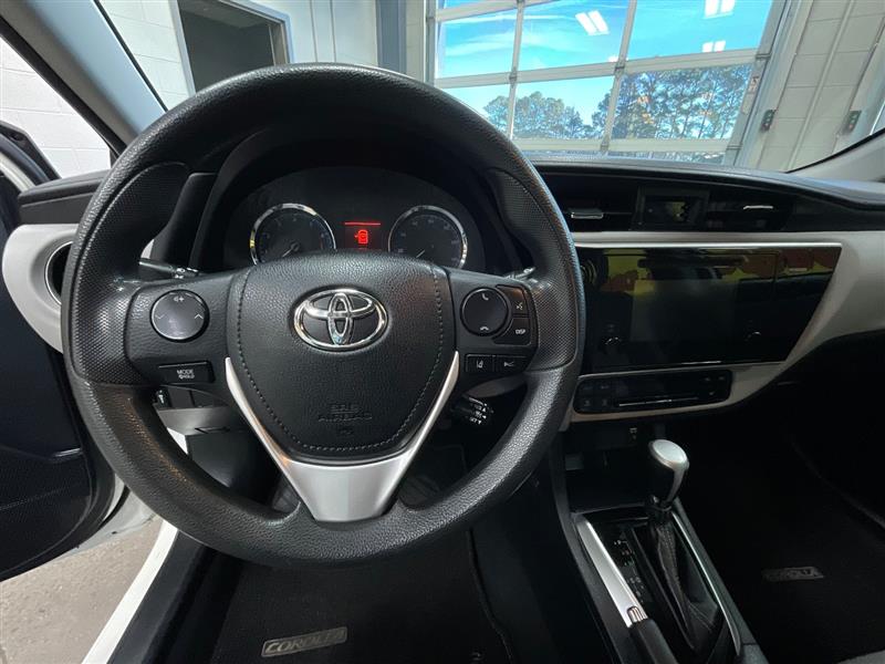 2017 TOYOTA COROLLA LE