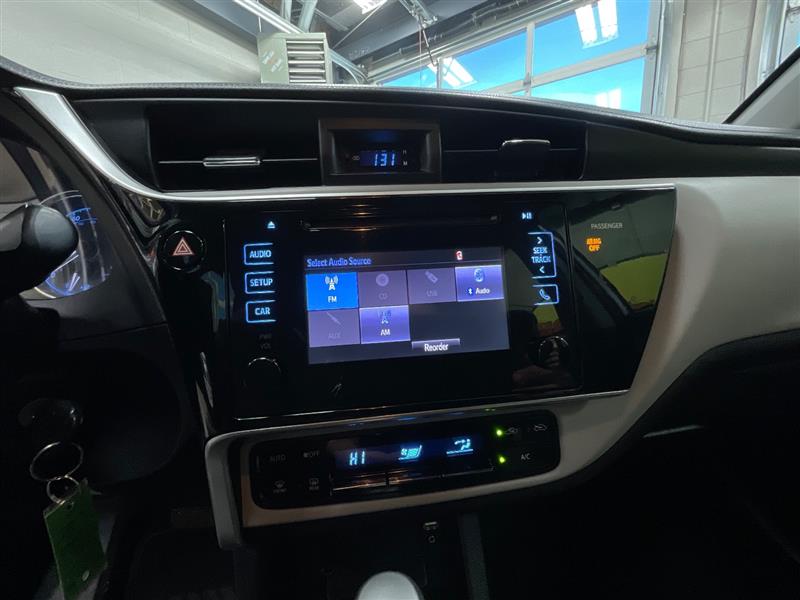 2017 TOYOTA COROLLA LE