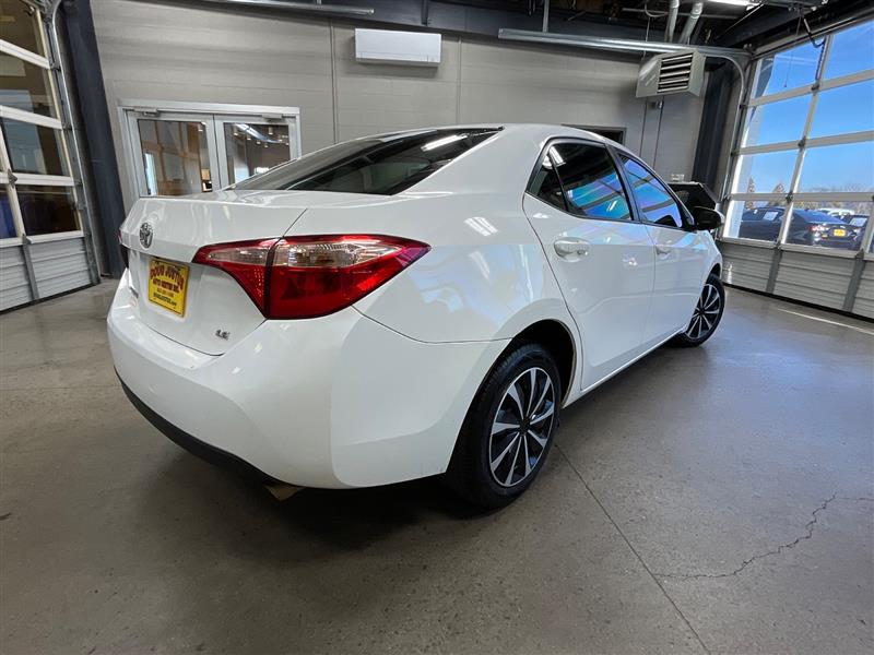 2017 TOYOTA COROLLA LE