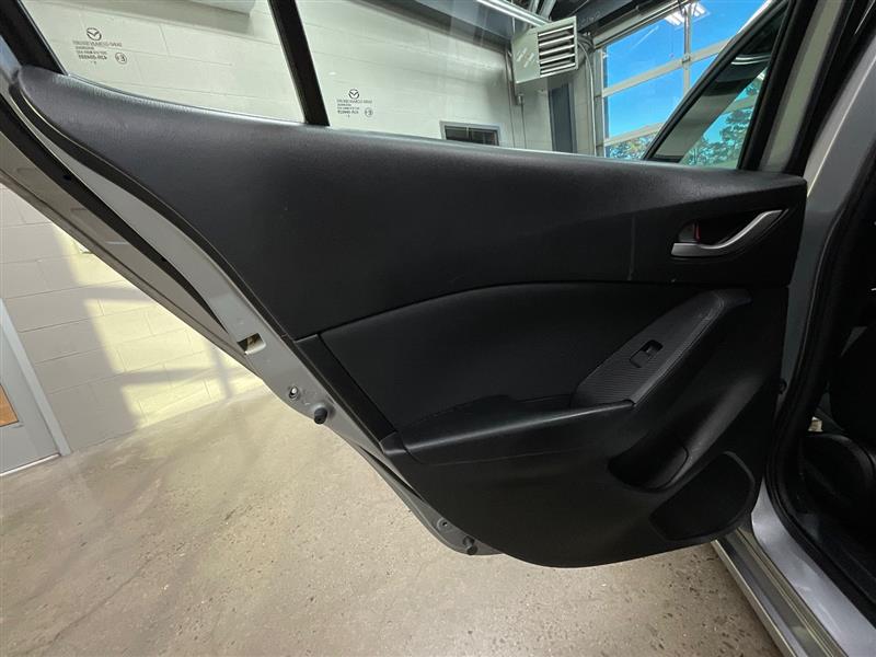 2015 MAZDA MAZDA3 I SPORT